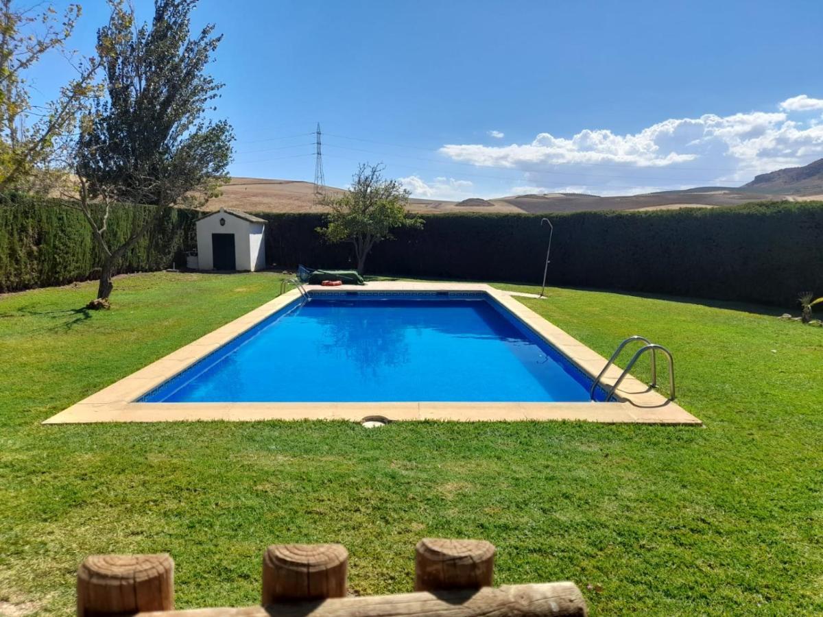 Вілла Complejo Cortijo Rural El Puntal Teba Екстер'єр фото